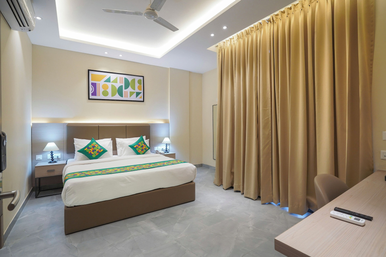 Room 4, Treebo Premium Indus Crown, Gautam Buddha Nagar