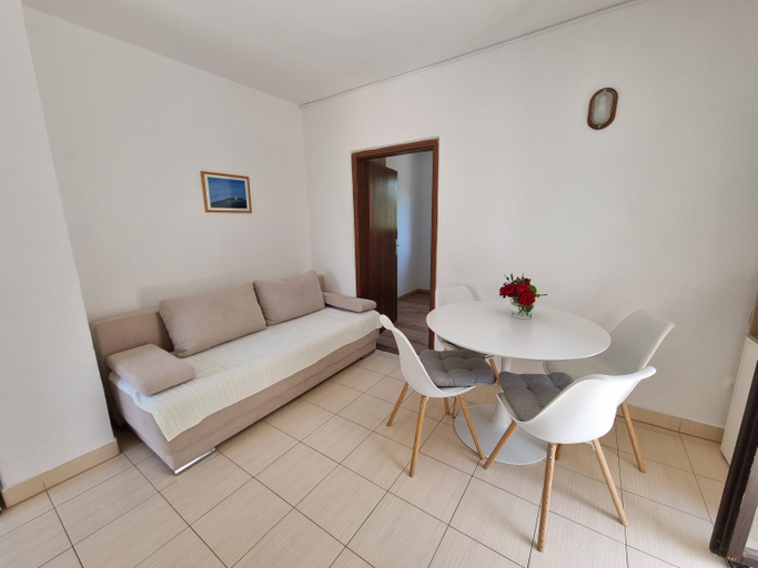 Others 5, Apartment Marina, Malinska-Dubašnica