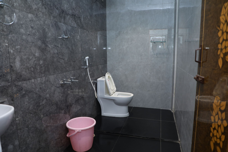 Bathroom 3, Sabari Residency, Dindigul