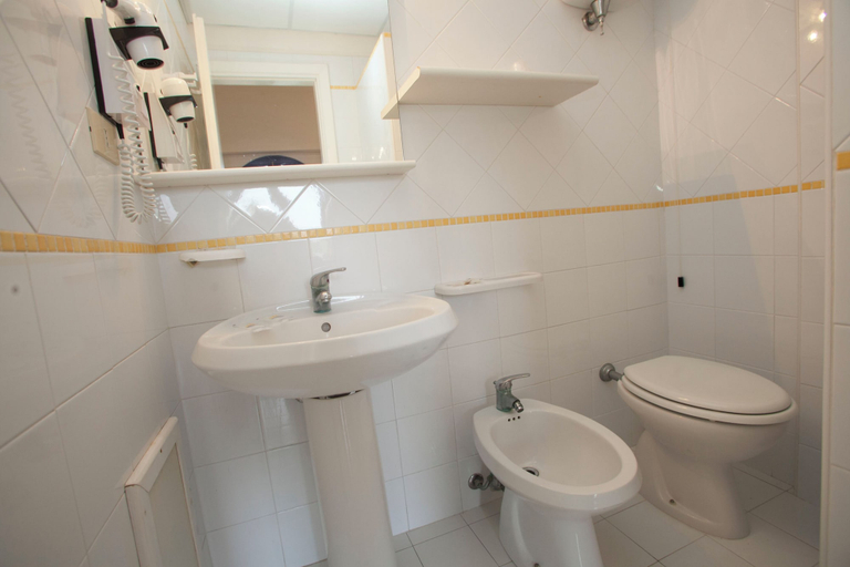 Bathroom 4, FRUIT VILLAGE BAIA DELLA ROCCHETTA, Vibo Valentia