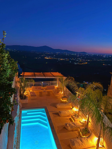 Sport & Beauty 2, OIKOS Guesthouse & Rooftop, Latina