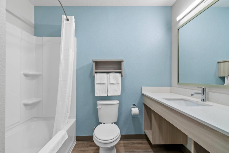 Bathroom 4, Woodspring Suites Rogers Bentonville, Benton