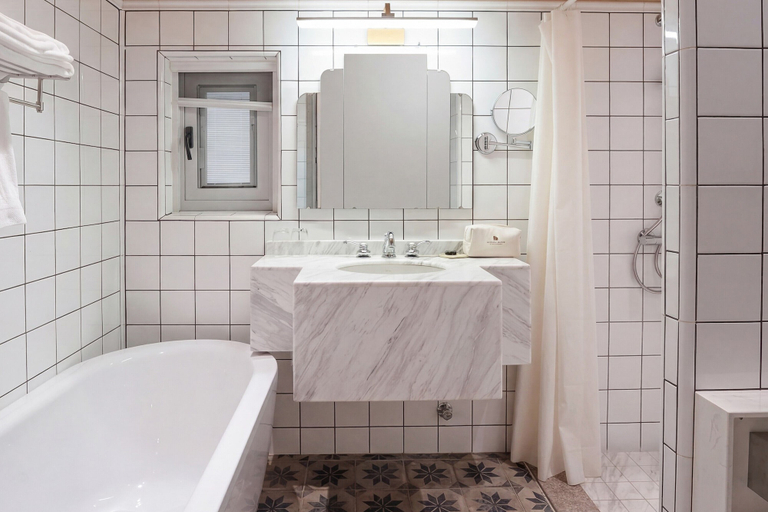 Bathroom 5, HUIZHOU MANOR by  TACHUAN RESORTS, Huangshan