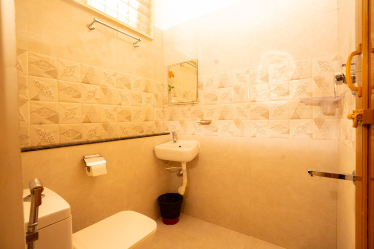 Bathroom 3, Grand Comfort Kasturi, Bangalore