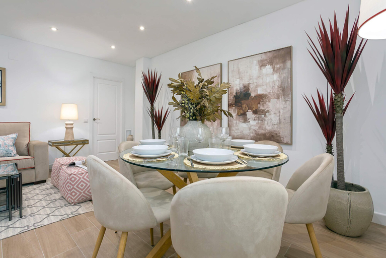 In-room dining 4, Luxury Apartment in Cordoba Center. Plaza Doblas, Córdoba