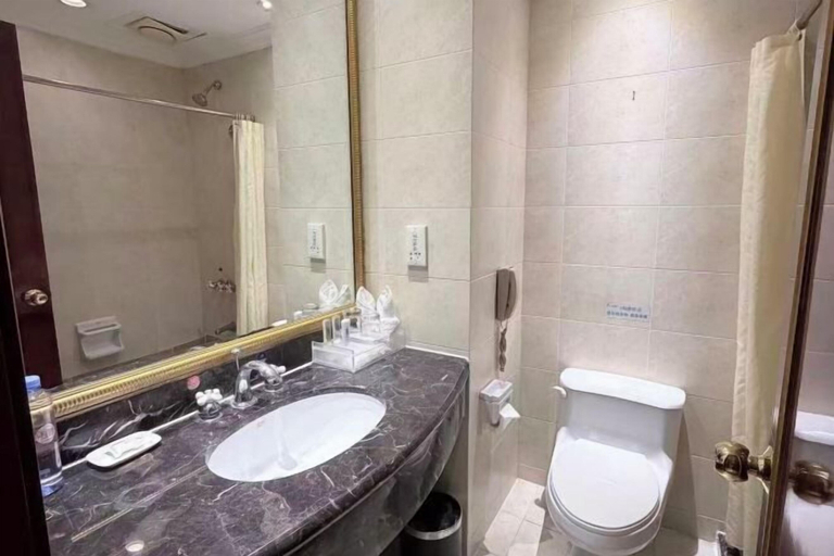 Bathroom 5, Datong Hotel, Datong
