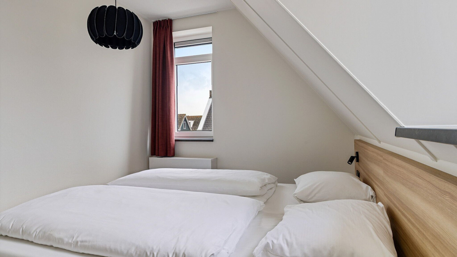 Bedroom 2, Dormio Resort Medemblik, Noorder-Koggenland