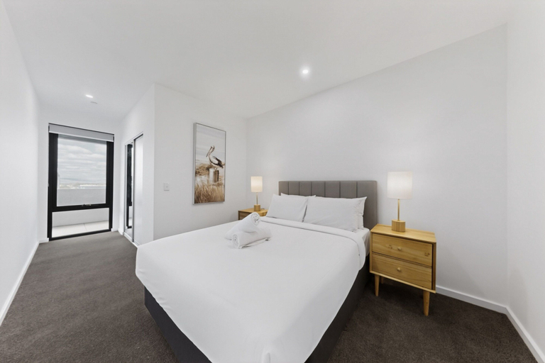 Room 4, Brand-new 3-bed Apartment With Scenic Views, Perth