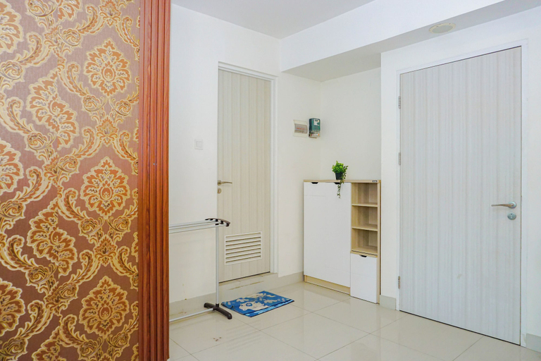 Room 2, Basic Look 2Br Apartment At Grand Kamala Lagoon, Bekasi