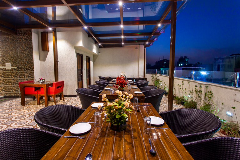 Food & Drinks 5, Hotel Sunstar Heritage, Delhi