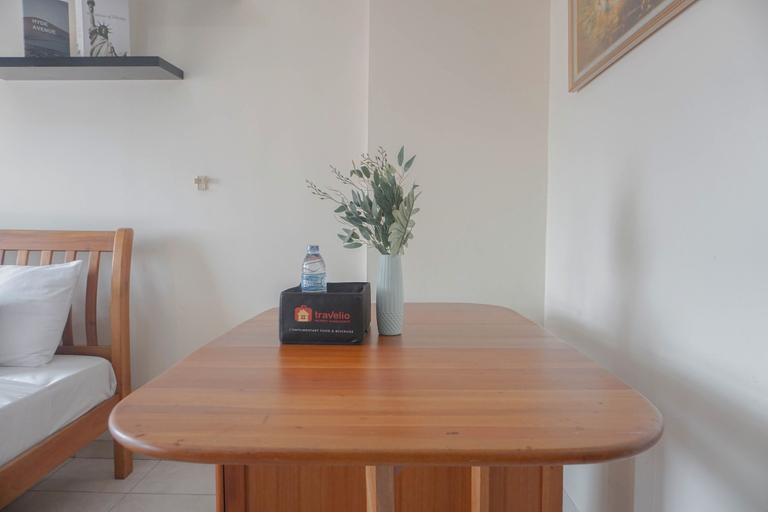 Room 2, Serene Studio Apartment At Margonda Residence 2, Depok