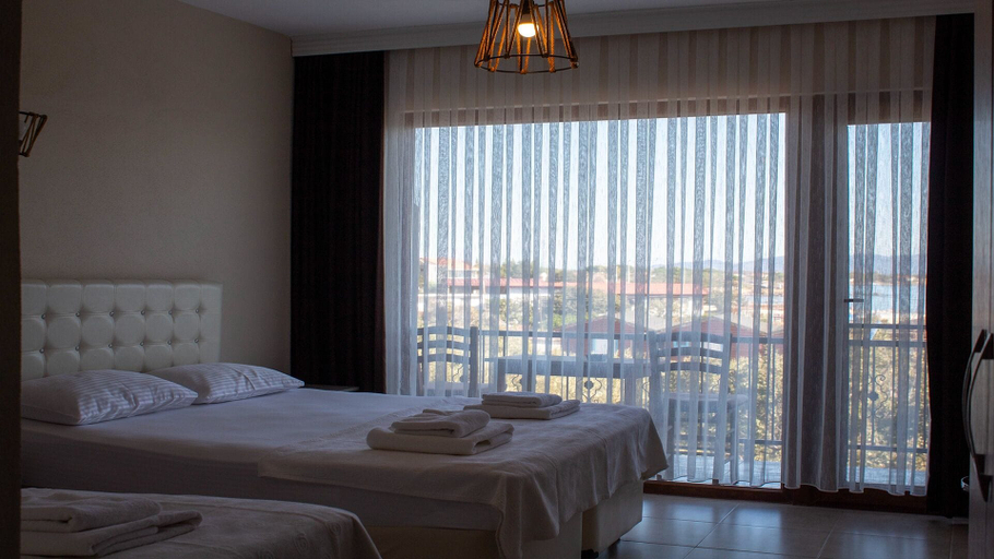 Others 5, Sivrice Sarnıç, Ayvacık