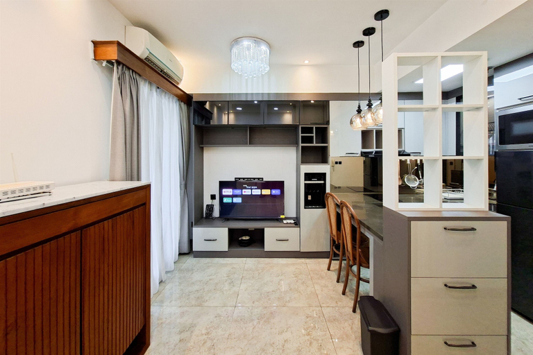 Room 5, Functional 2Br With Extra Room At M-Town Residence, Tangerang