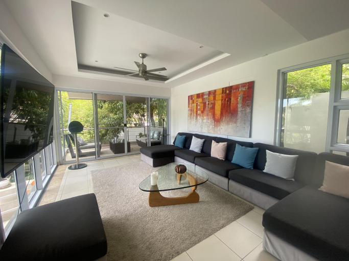 Shared lounge/TV area 4, Tropical Greenish Balcony Garden View 4BR Villa Tree Samui, Ko Samui