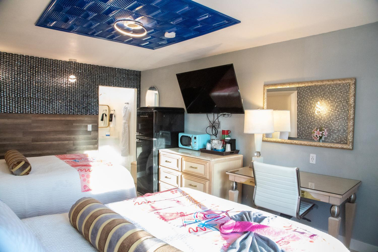 Bedroom 3, Dragonfly Inn & Suites, Adams