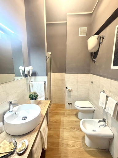 Bathroom 3, Hotel Palombella & Restaurant, Frosinone