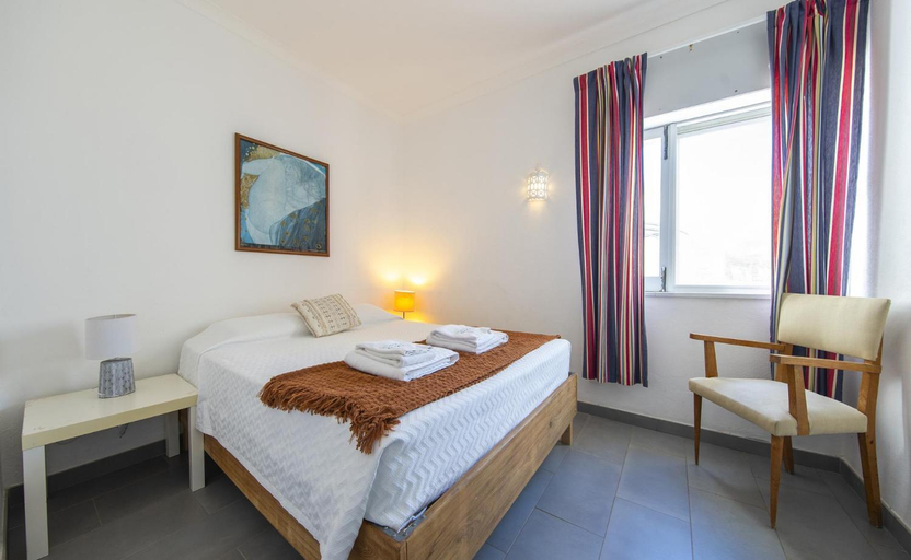 Bedroom 2, C12 - Sunshine Apartment in Luz, Lagos