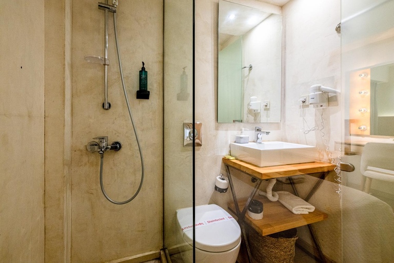 Bathroom 3, Panellinion Luxury Rooms, Peloponnese