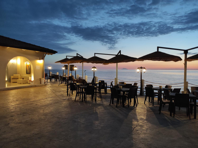 Food & Drinks 5, Borgo Marino Albatros, Vibo Valentia