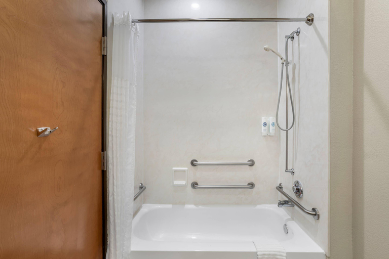Bathroom 4, Comfort Suites Brenham, TX, Washington