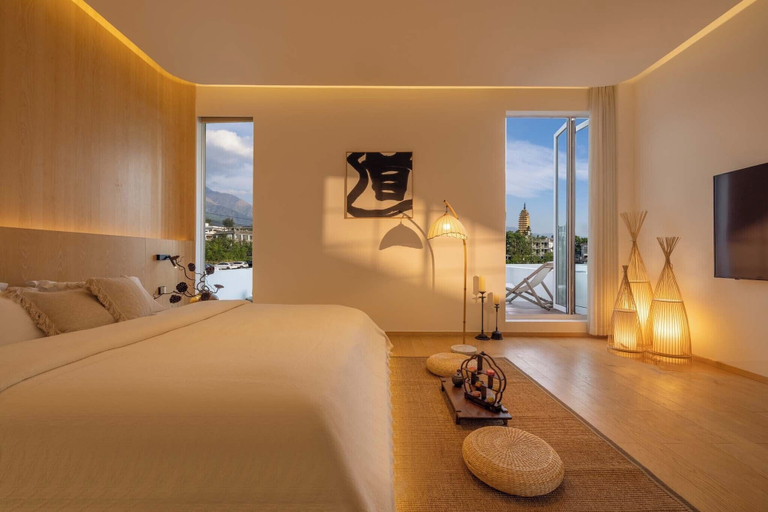Room 5, The Windyard Kazan Onsen Hotel-Private Hot Spring Bathtub close to South Gate of Dali Ancient Town, Dali Bai