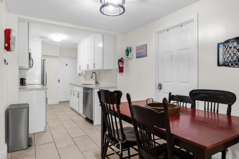 Dining 5, Artful Room With private courtyard, Miami-Dade