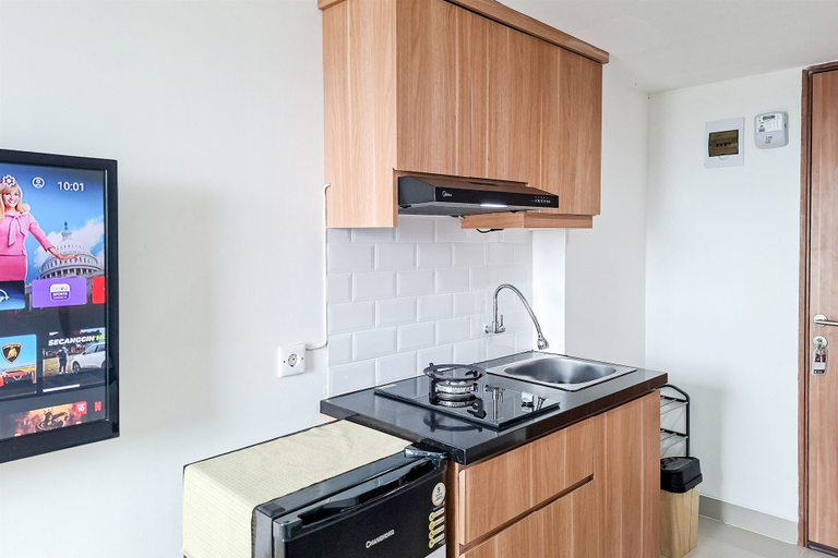 Interior 5, Compact White Studio At Cisauk Point Apartment, Tangerang