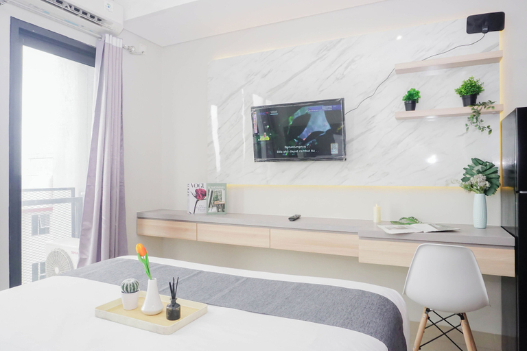 Room 5, Comfy Studio For 2 Pax At Monroe Tower Apartment, Cikarang