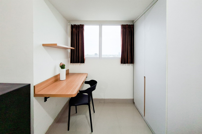 Room 4, Serene Studio For 2 Pax At Cisauk Point Apartment, Tangerang