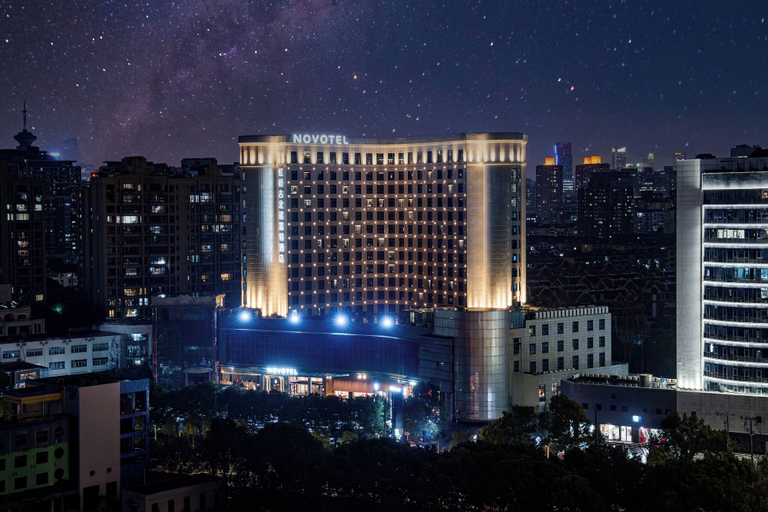 Front of property 4, Novotel Shanghai Hongqiao Gubei, Shanghai