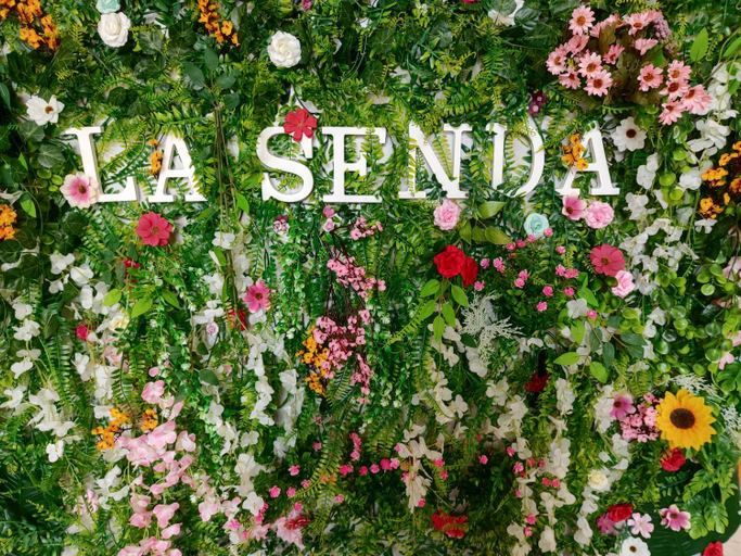 4, Hostal Restaurante LA SENDA, León