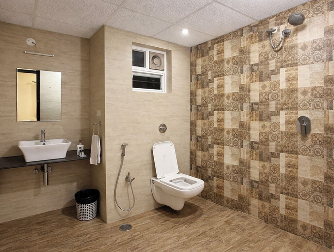 Bathroom 5, Coffee Bean Inn, Bangalore