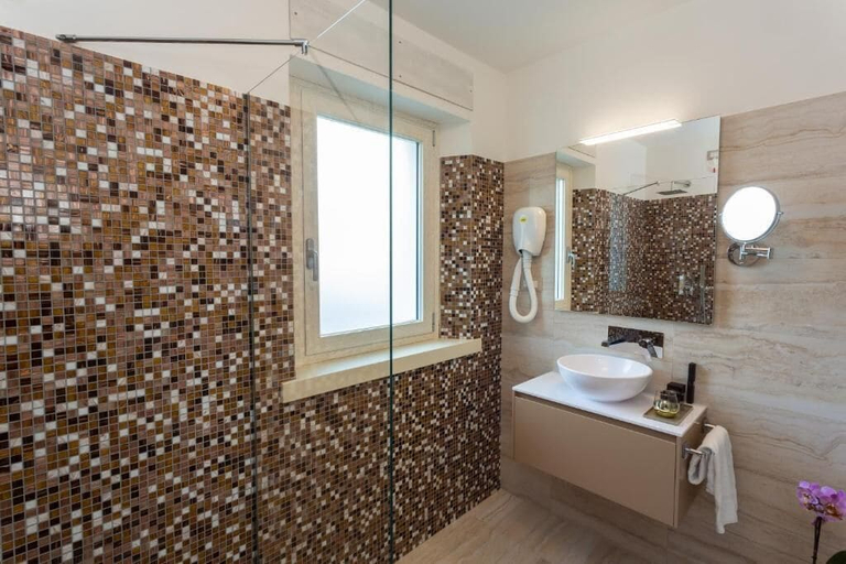 Bathroom 4, Domus Bellagio, Como