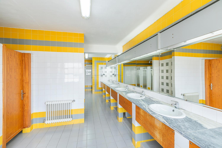 Bathroom 4, HI Castelo Branco - Pousada de Juventude, Castelo Branco