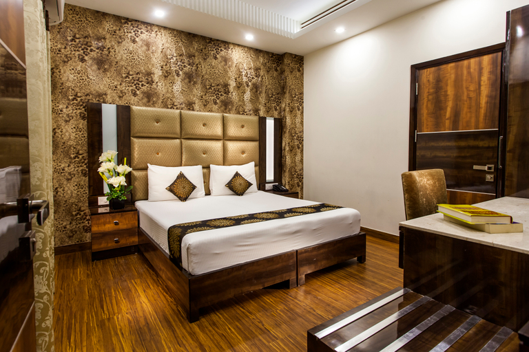 Bedroom 3, Hotel Sunstar Heritage, Delhi