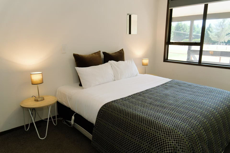 Room 4, Mt Aspiring Suite - Near Roys Peak, Queenstown-Lakes
