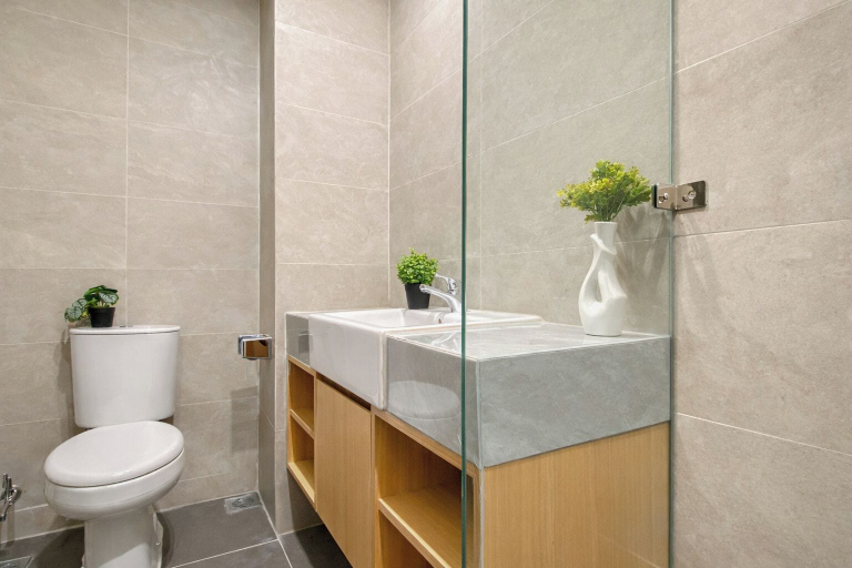Bathroom 3, Enjoy Living Studio Apartment At Saffron Noble Next To Mall, Bogor