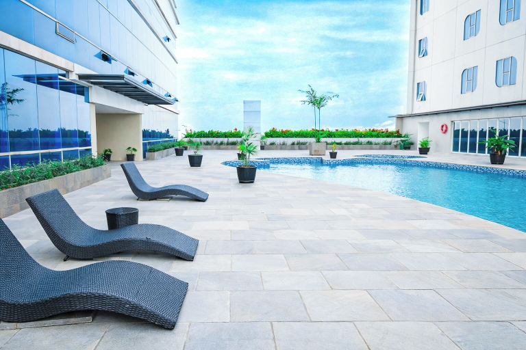 Exterior 5, Cozy Living Studio At The Square Surabaya Apartment, Surabaya