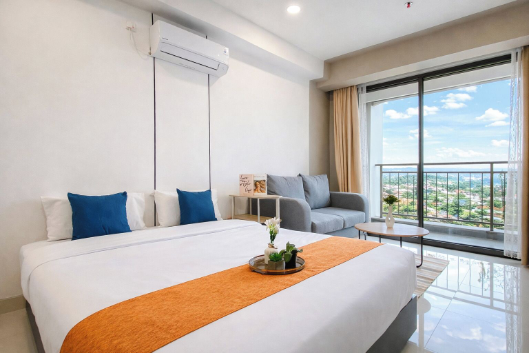 Room 4, Enjoy Living Studio Apartment At Saffron Noble Next To Mall, Bogor