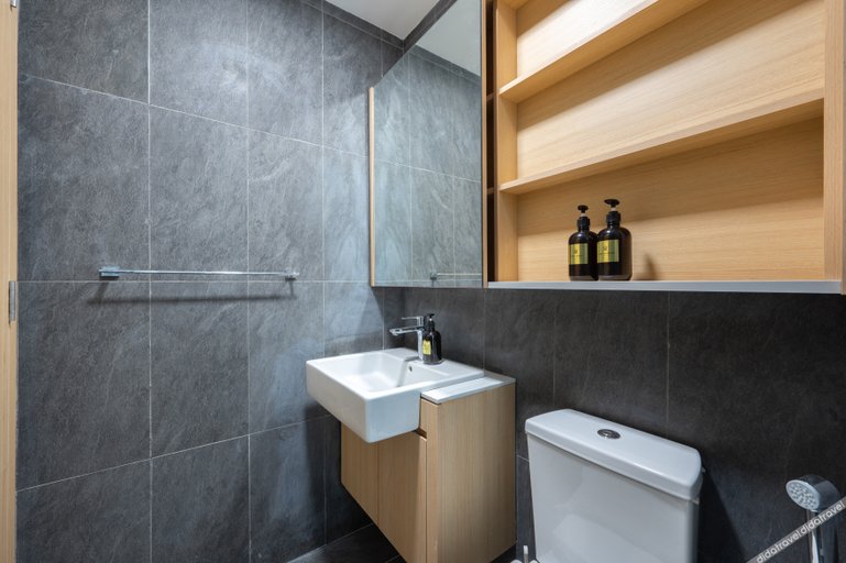Bathroom 3, Greystone Colony KLCC, Kuala Lumpur