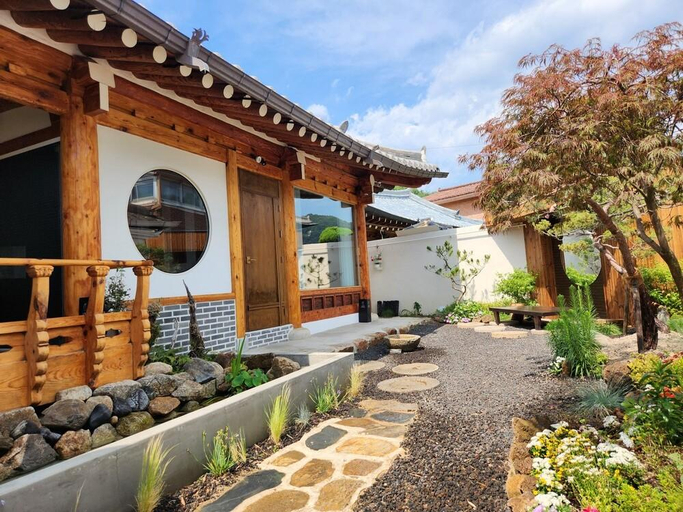 Exterior & Views 1, Stay Hanul Jacuzzi Private Pension, Jeonju