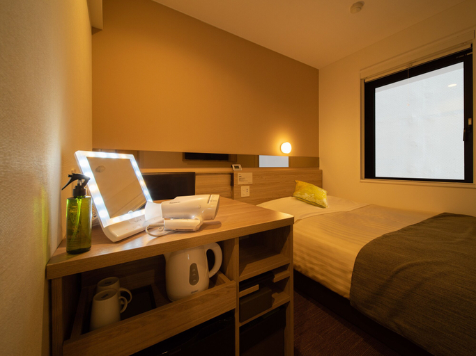 Bedroom 3, Super Hotel Tokyo Hamamatsucho, Minato