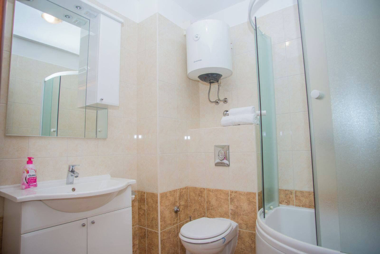Bathroom 4, Olea, Two-Bedroom Duplex Suite, near Žnjan Beach, Split