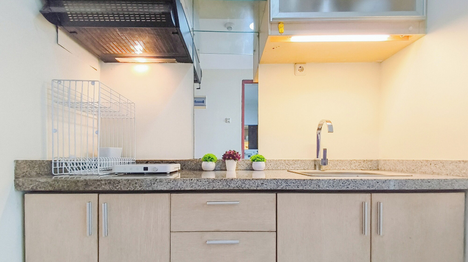 Interior 4, Comfy Studio For 2 Pax At High Point Serviced Apartment, Surabaya