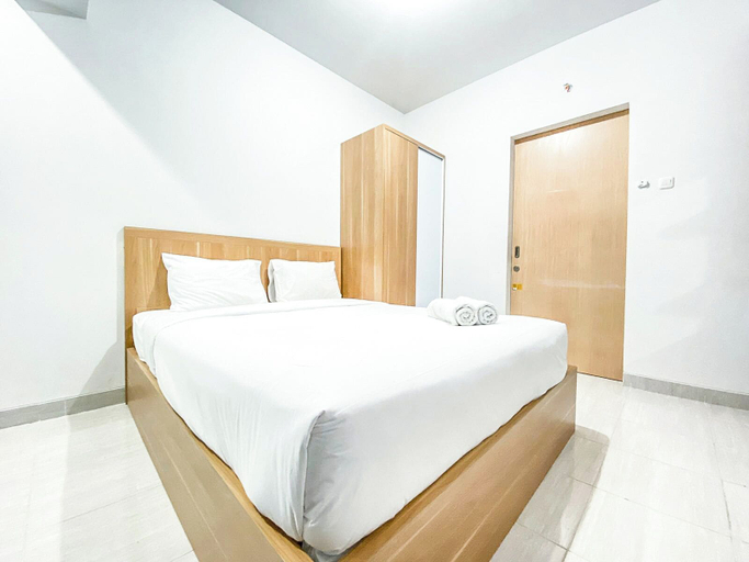 Room 3, Best Deal Corner Studio Apartment At The Alton, Semarang