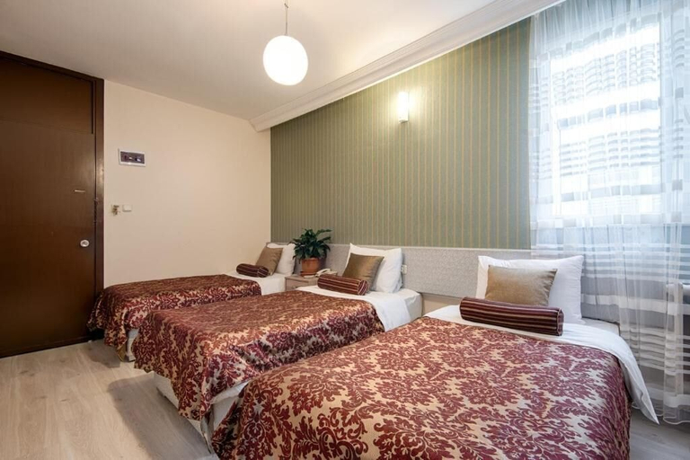 Room 2, Dınar Hotel, Fatih