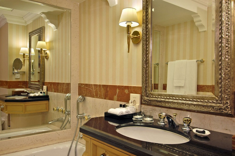 Others 5, Grand Hyatt Muscat, Muttrah