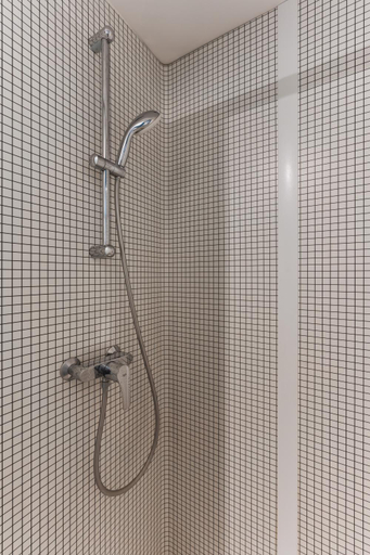 Bathroom 3, Hotel Ibis Budget Fecamp, Seine-Maritime