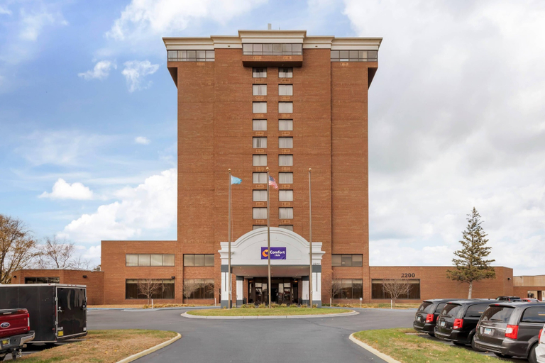 Exterior & Views 2, Comfort Inn Brooklyn Center, Hennepin