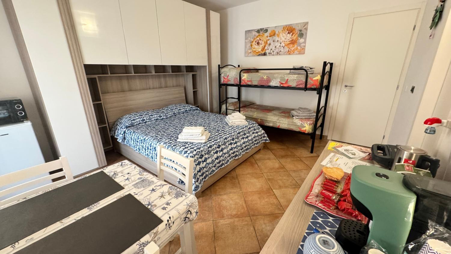 Bedroom 2, L'11 Affittacamere, Savona